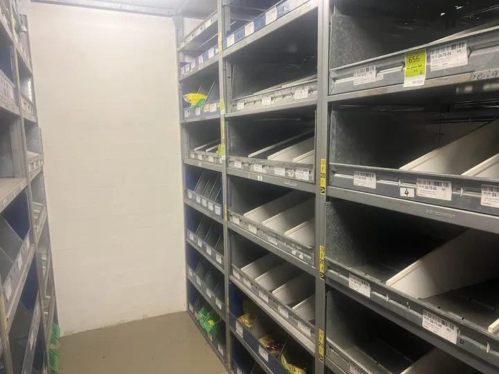 Konvolut Sanitär, Installation & Heizungstechnik, Zubehör, divers Umfang: 2x Feldinhalt, ohne Kiste